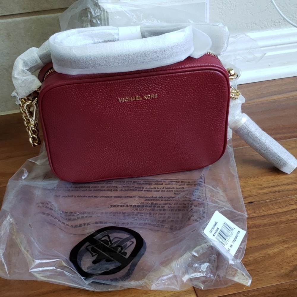 Michael kors MD camera crossbody bag
